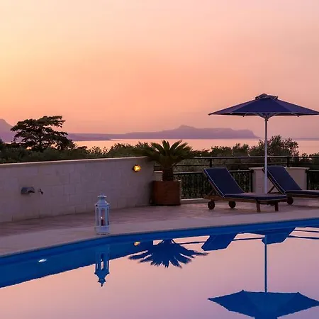 Villa Rithymna Mansion